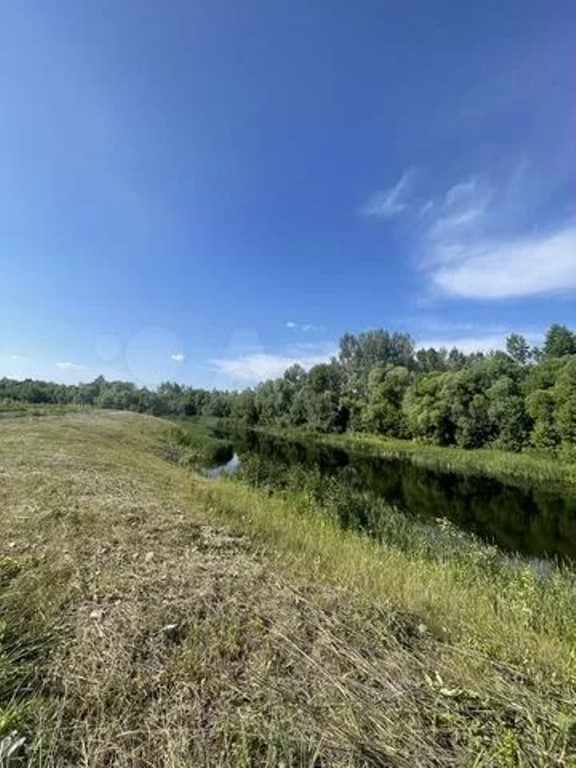 Земельный участок в Курской области на берегу реки